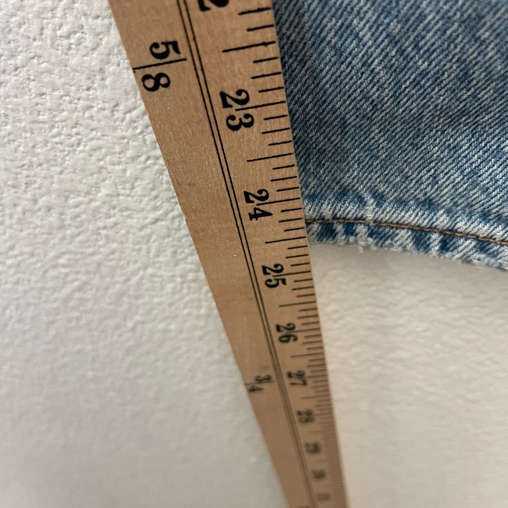 Levi’s Wedgie Straight Distressed High Rise Jeans in Light Blue Size 28 - Picture 11 of 15